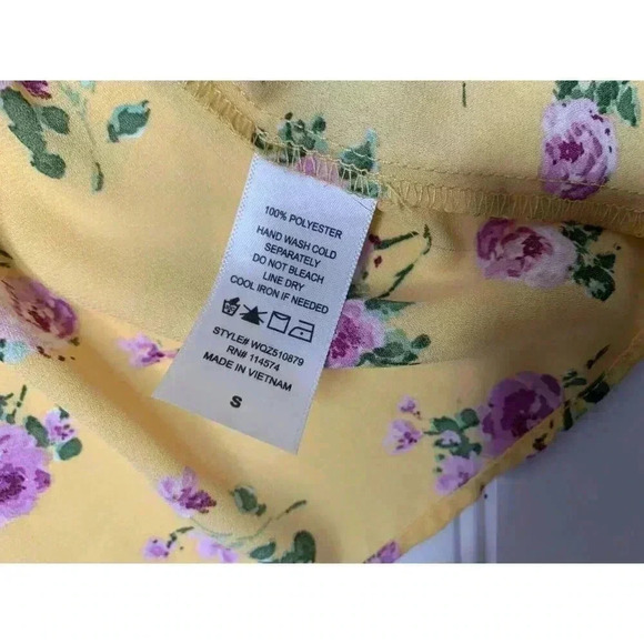 Pleione Floral Ruffle Trim Bottom Top Blouse V Neck SMALL NEW 1085 - Picture 3 of 3